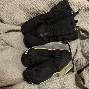4/$20 2 toddler snow mittens